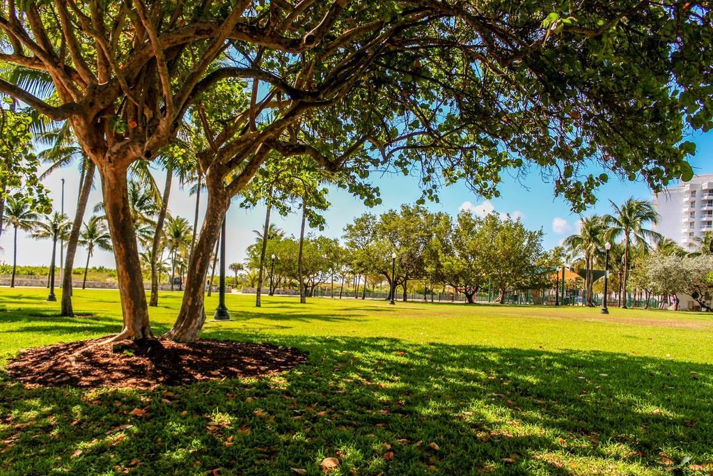 Ocean Walk Apartments Miami Beach Extérieur photo