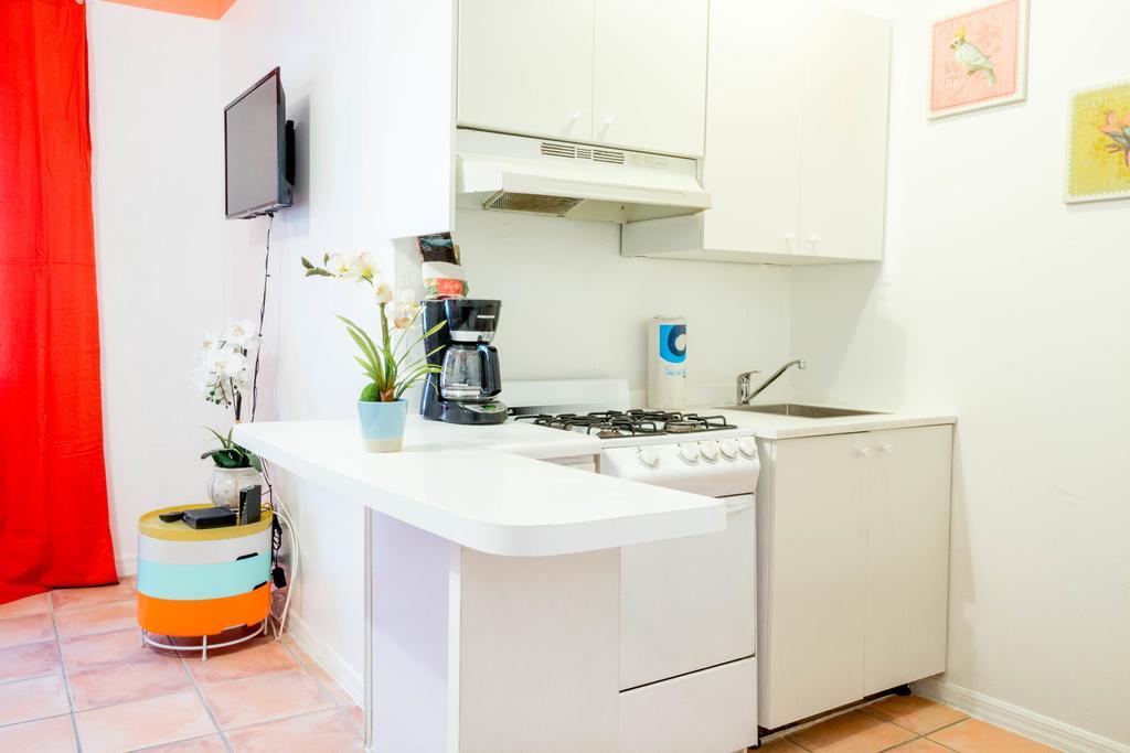 Ocean Walk Apartments Miami Beach Extérieur photo