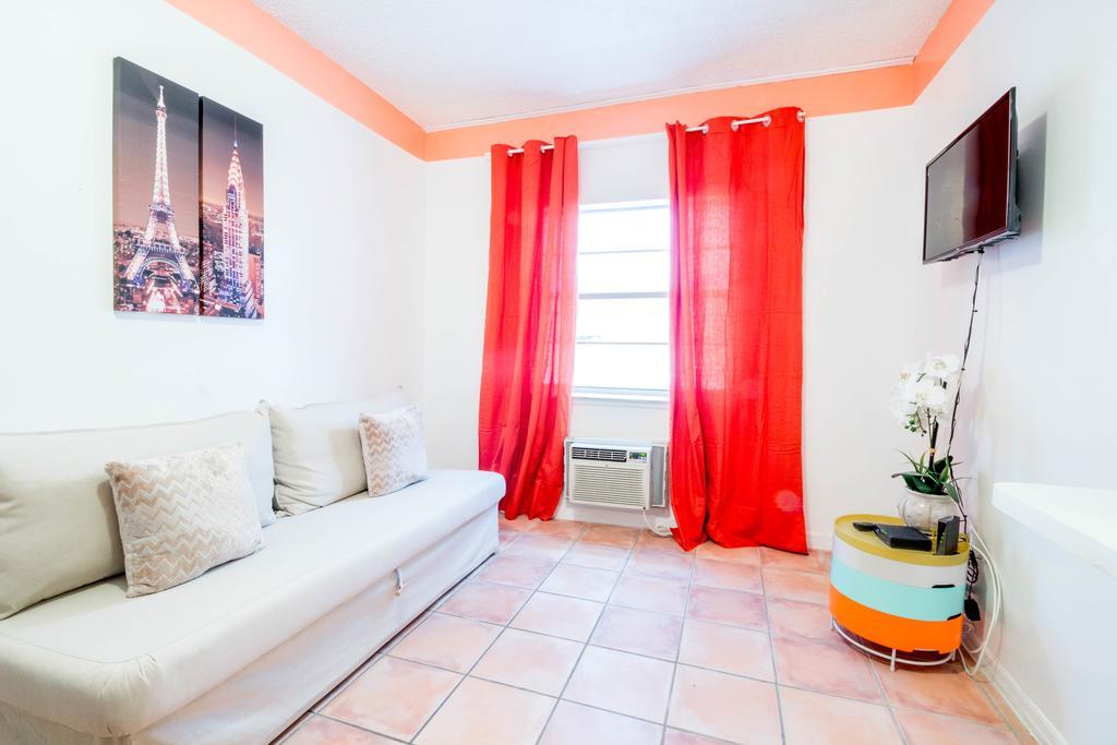 Ocean Walk Apartments Miami Beach Extérieur photo
