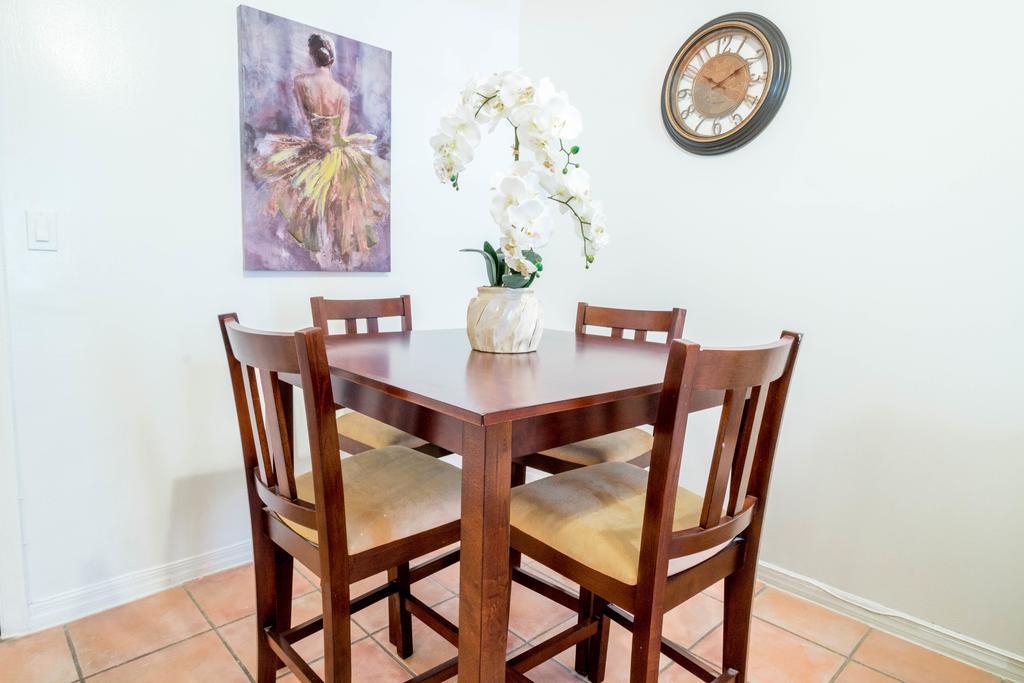 Ocean Walk Apartments Miami Beach Extérieur photo